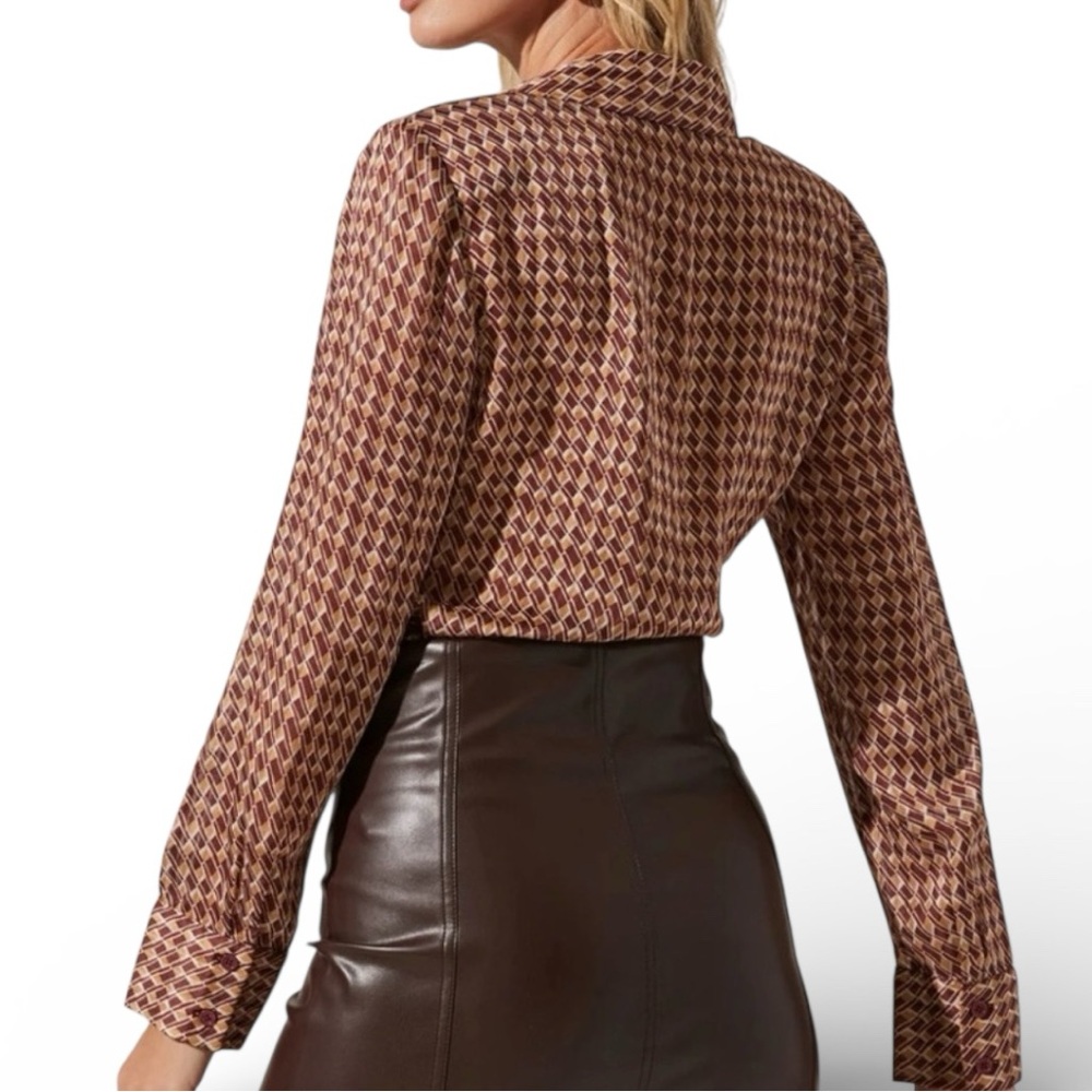 NWOT! ASTR the Label Ruched Button-Up Top - Picture 2 of 2